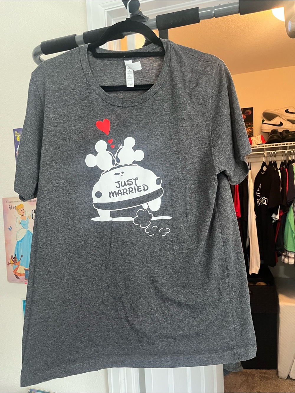 Disney Mickey & Minnie Mouse Just Married grey t-shirt
